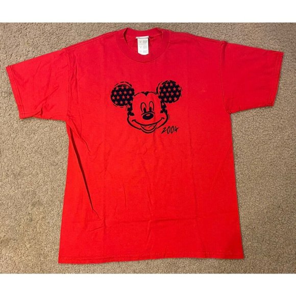 Disney Store 2004 Red/Blue Felt Mickey Mouse Short Sleeve T Shirt Size Large - Picture 1 of 6
